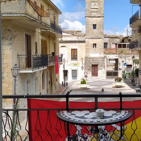 Bed & Breakfast Acquaviva Di Vullo Vincenzo Acquaviva Platani Exterior foto
